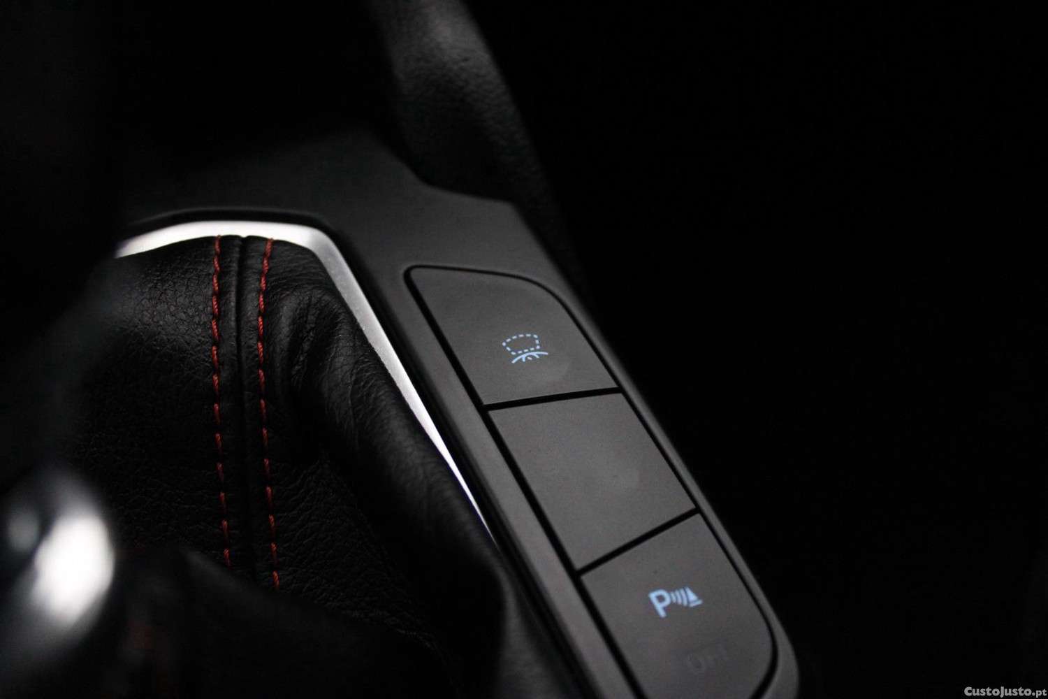Ford Focus 1.0 ECOBOOST ST-LINE — fotografia 17