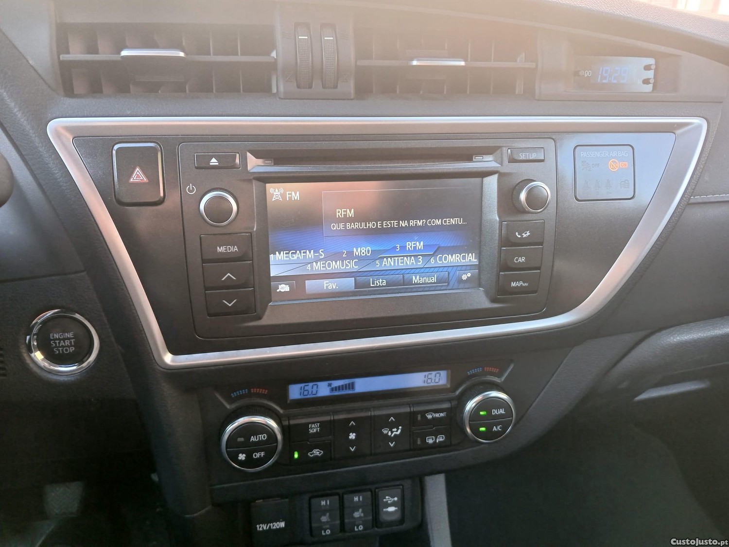 Toyota Auris TOURING SPORTS — fotografia 7