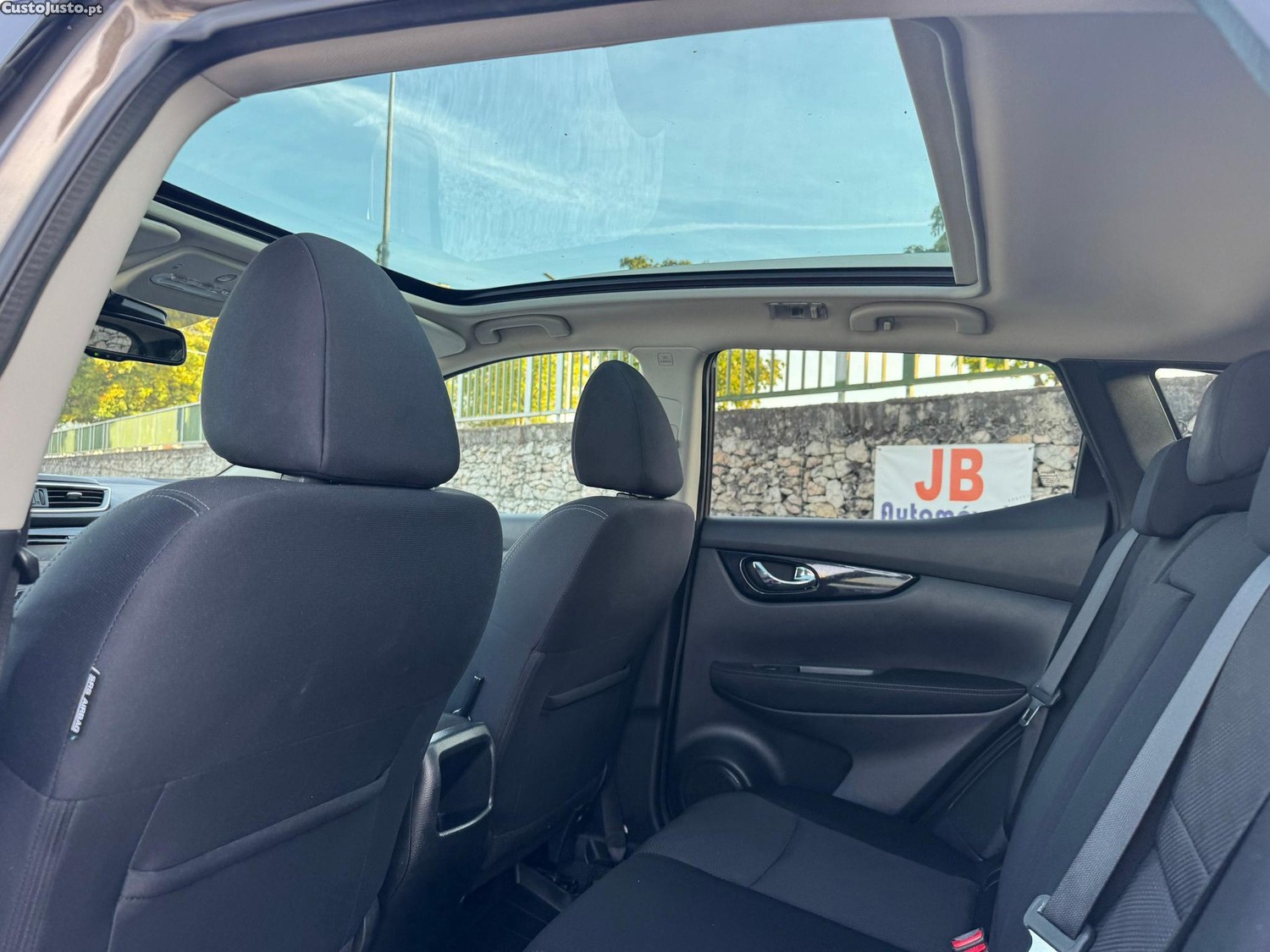 Nissan Qashqai 1.5 dCi N-Connecta 18 — fotografia 3