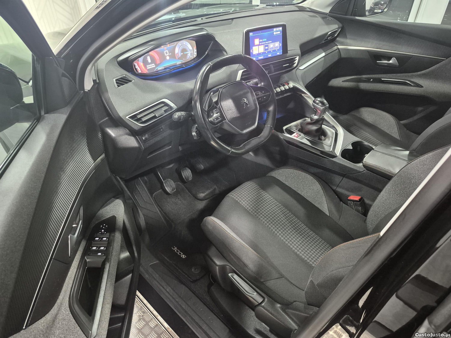 Peugeot 3008 1.6 BlueHDi Active — fotografia 4
