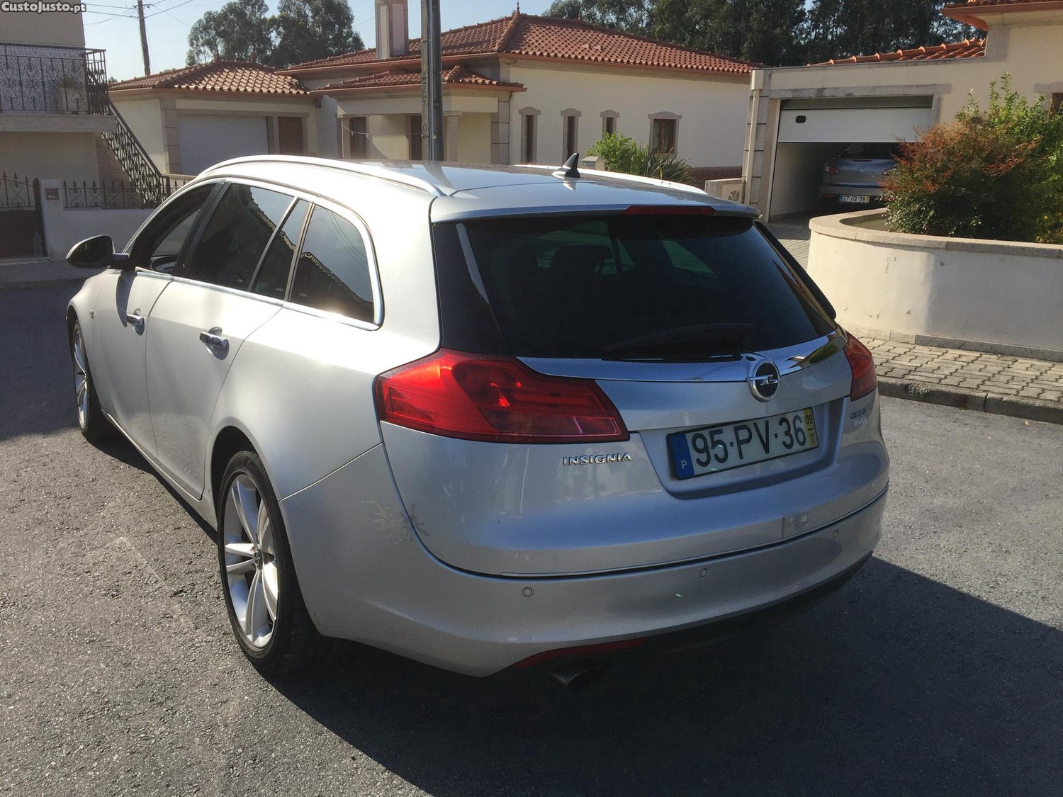 Opel Insignia 2.0cdti 130cv cosmo — fotografia 8