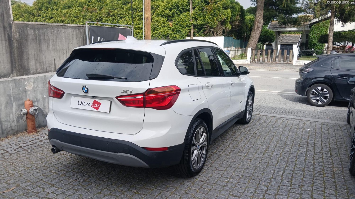 BMW X1 sDrive16d — photo 4