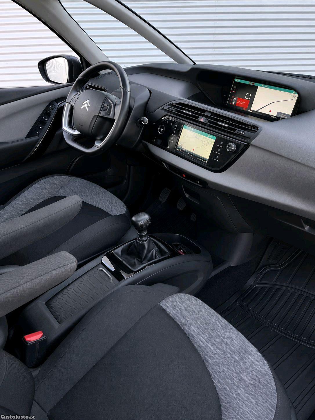 Citroën C4 Spacetourer Pure Tech — fotografia 3
