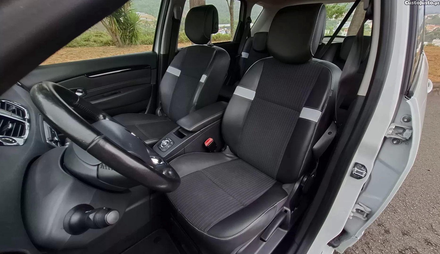 Renault Mégane 1.5dci limited — fotografia 5