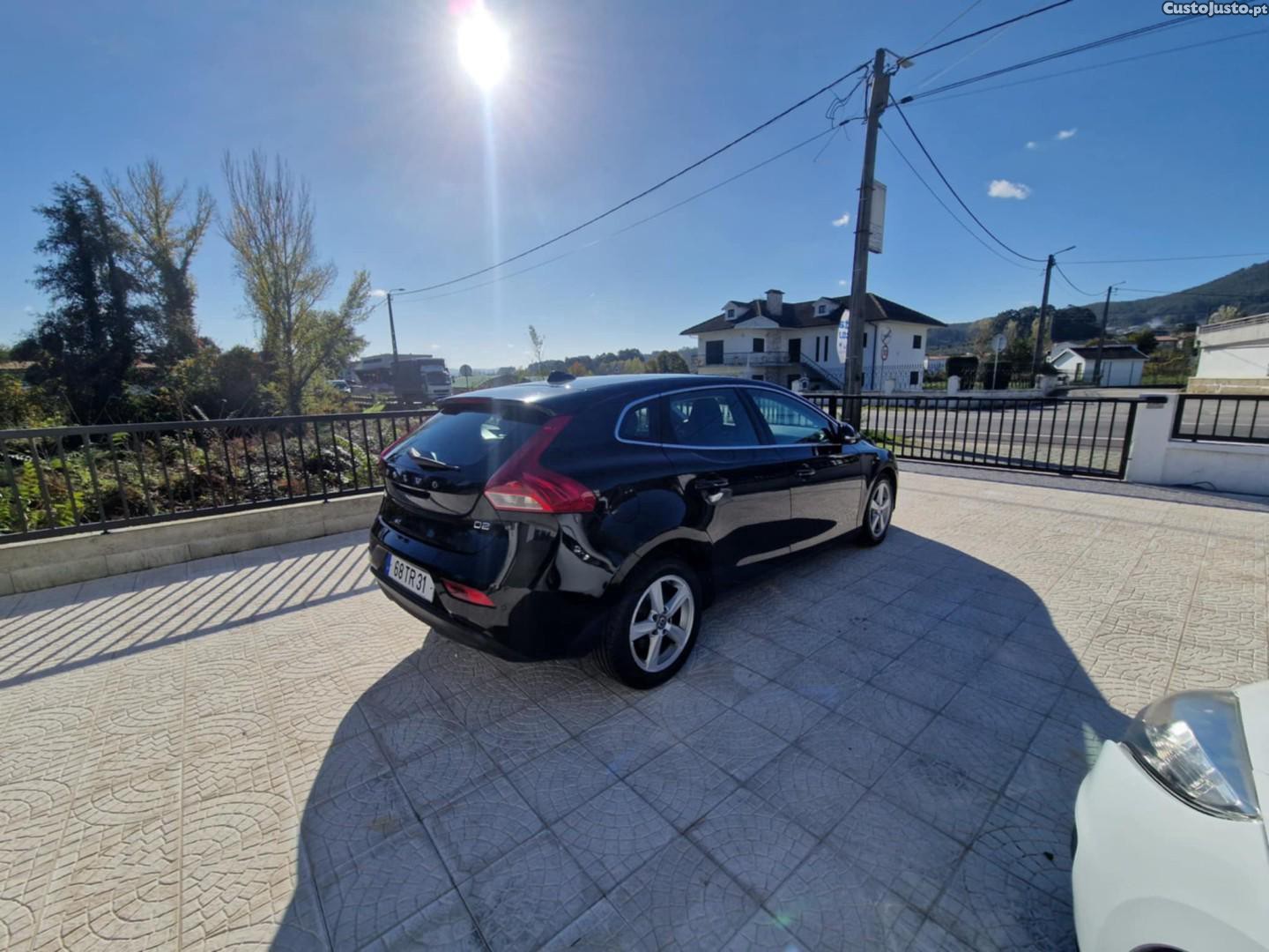 Volvo V40 1.6 D2 Momentum Eco — fotografia 14