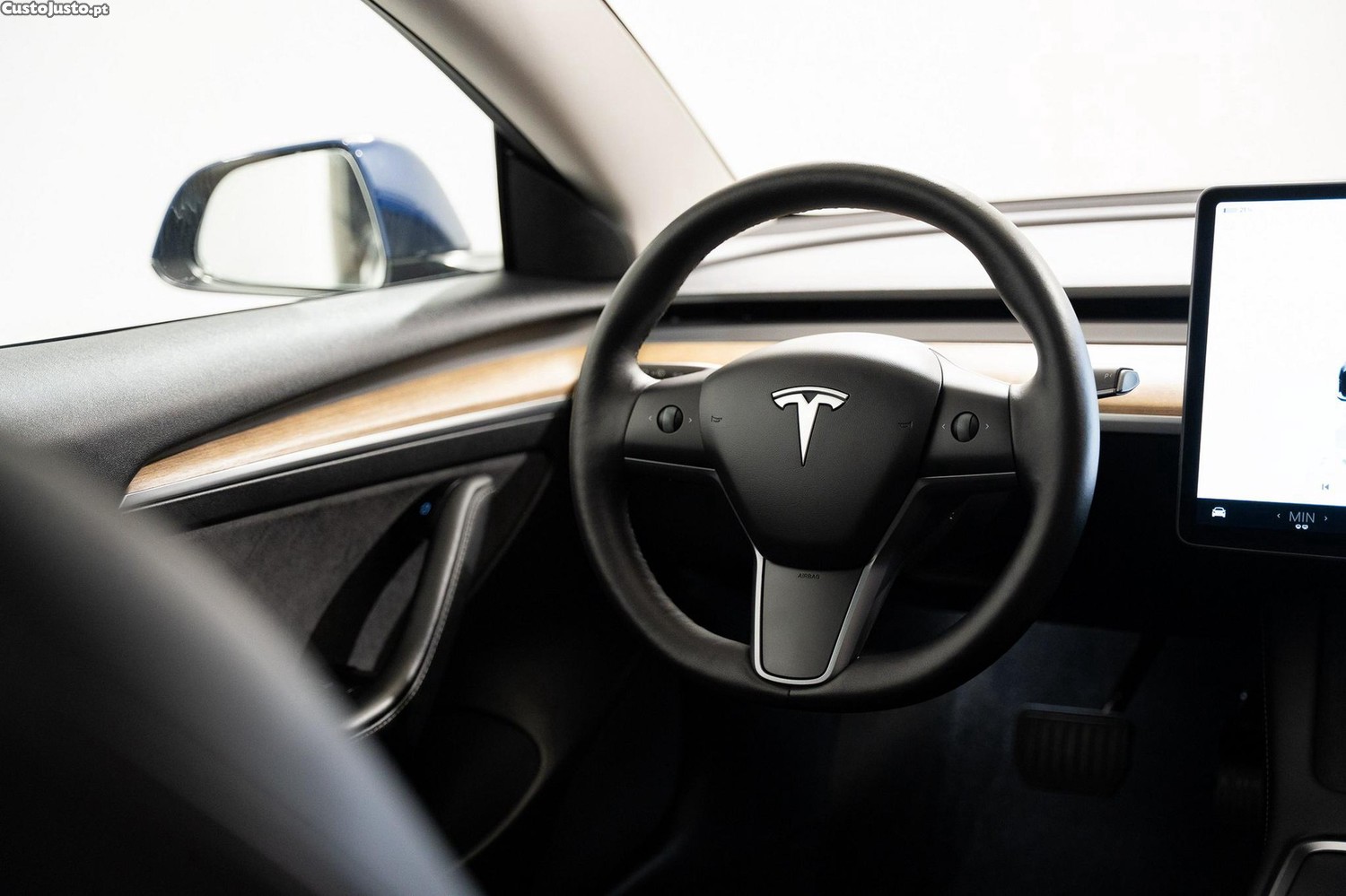 Tesla Model 3 Long-Range Dual Motor AWD — fotografia 16