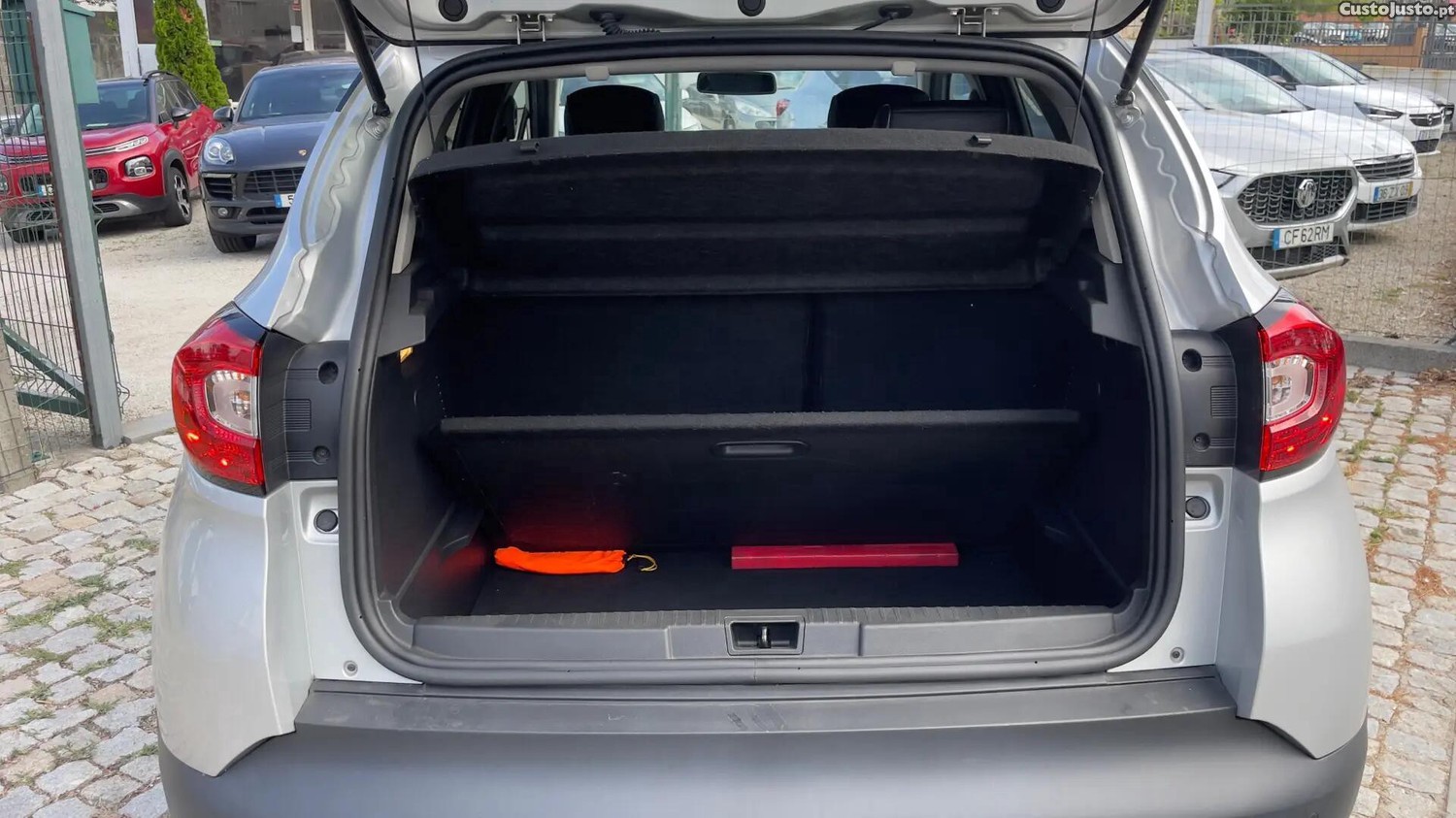 Renault Captur 1.5 dCi Exclusive — fotografia 10