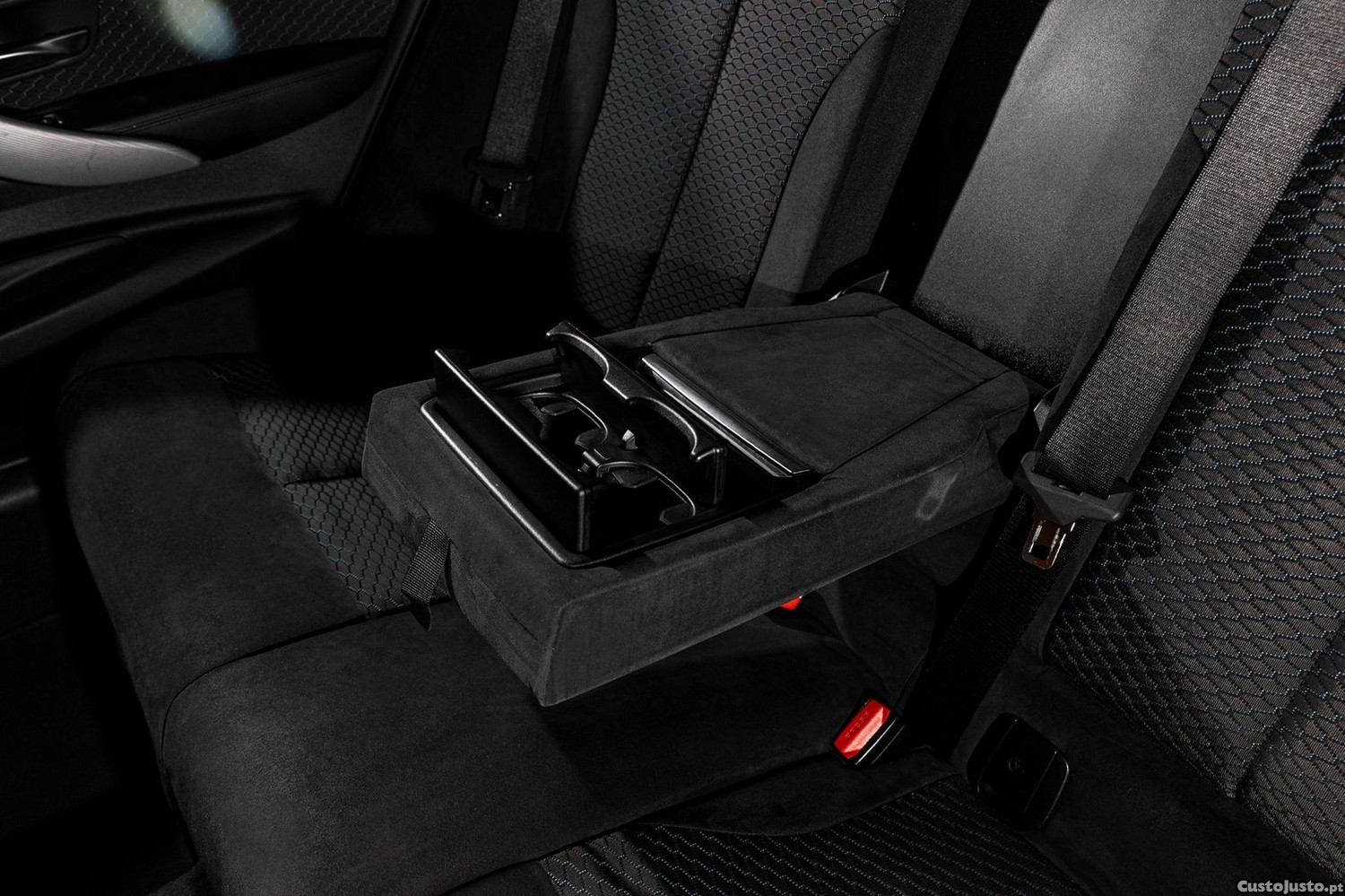 BMW 320 d Auto Pack M — fotografia 8