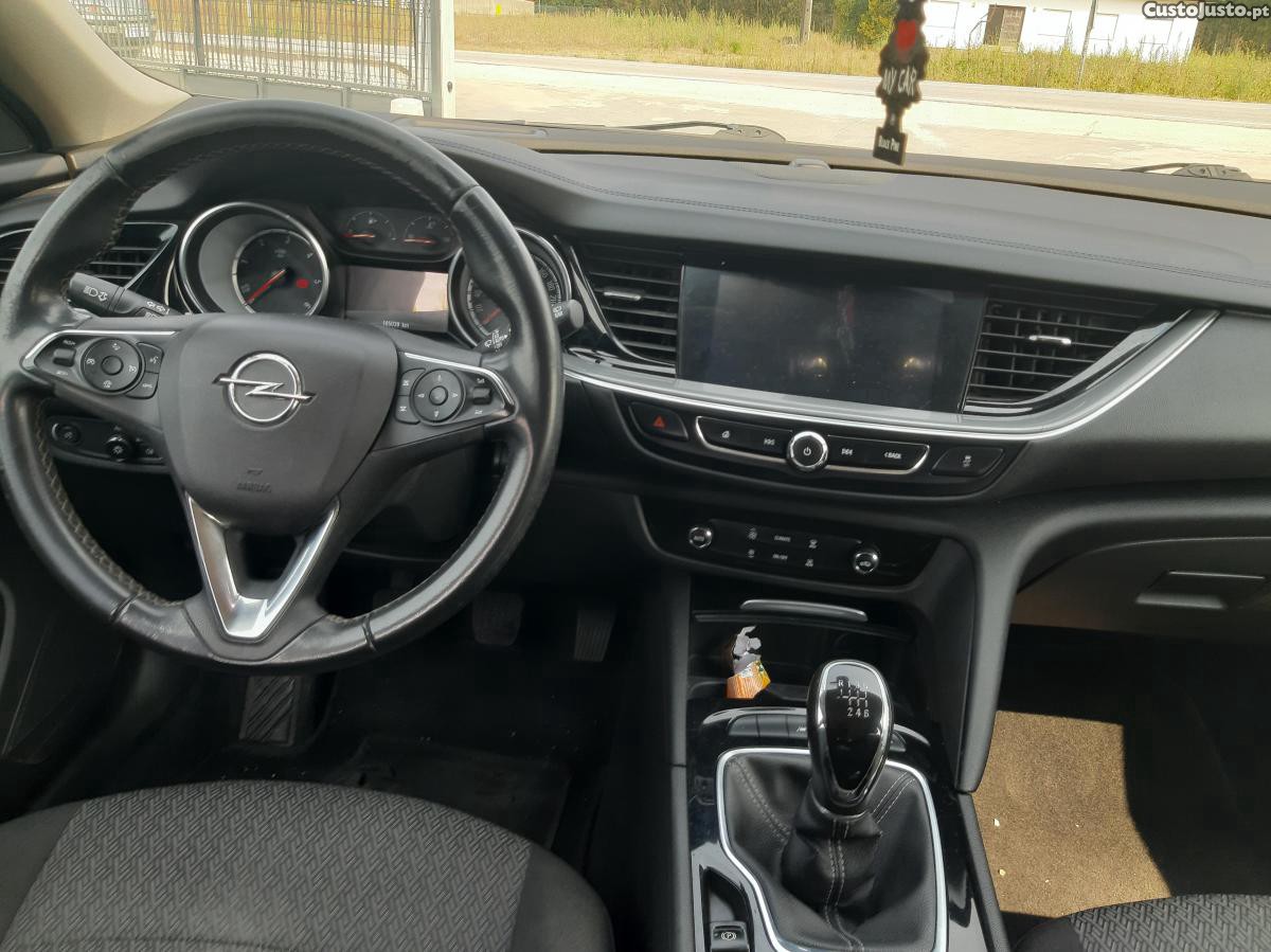 Opel Insignia 1.6 Cdti Sports Busines Edition — fotografia 4