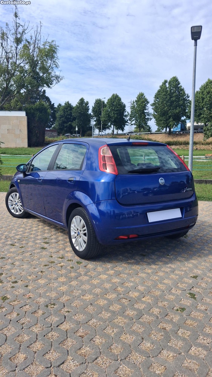 Fiat Grande Punto 1.3 MultiJet 90 Emotion — fotografia 11