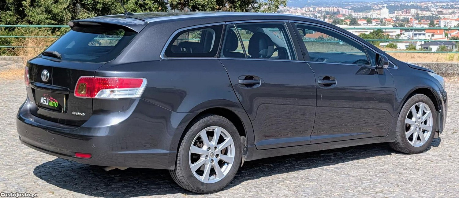 Toyota Avensis 2.0 d-4d gps — fotografia 15