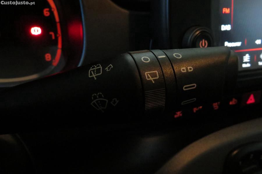 Fiat Panda 1.0 Hybrid City Life — fotografia 11