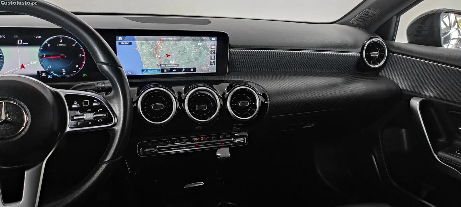 Mercedes-Benz A 180 d 7G-DCT Progressive — fotografia 6
