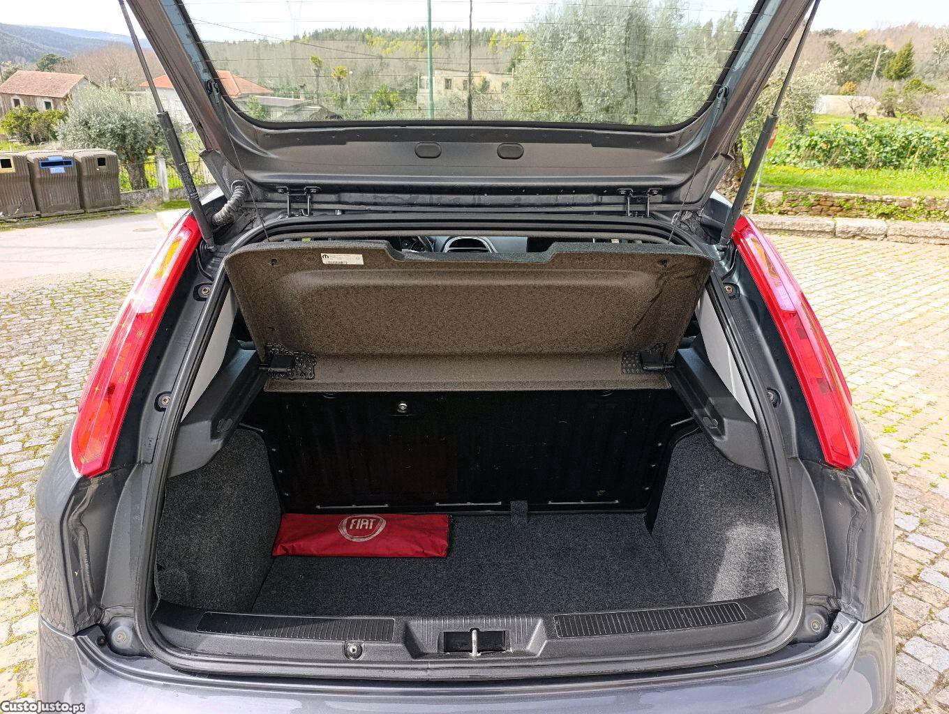 Fiat Punto 1.2i — fotografia 3