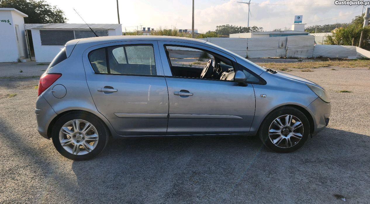 Opel Corsa Enjoy — fotografia 8