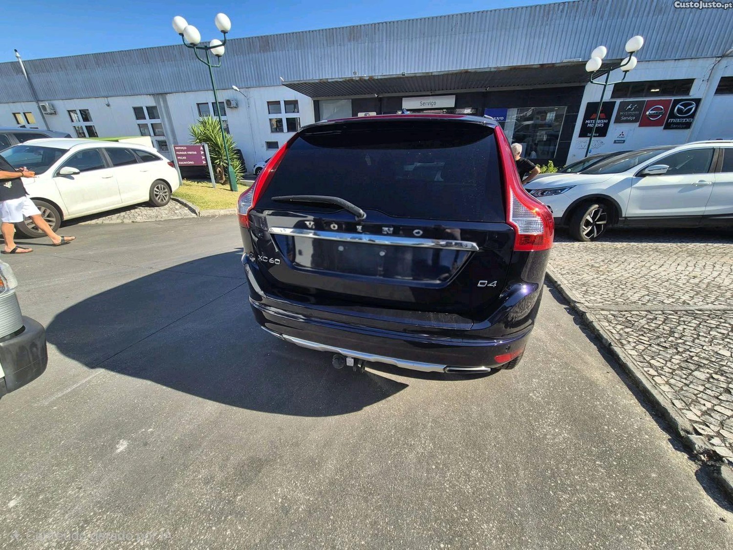Volvo XC 60 D4 OcenRace 2.0 — fotografia 9