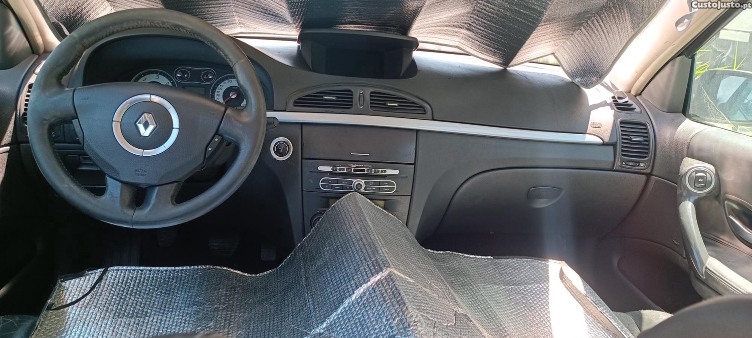 Renault Laguna 2.0 150 cv — fotografia 6