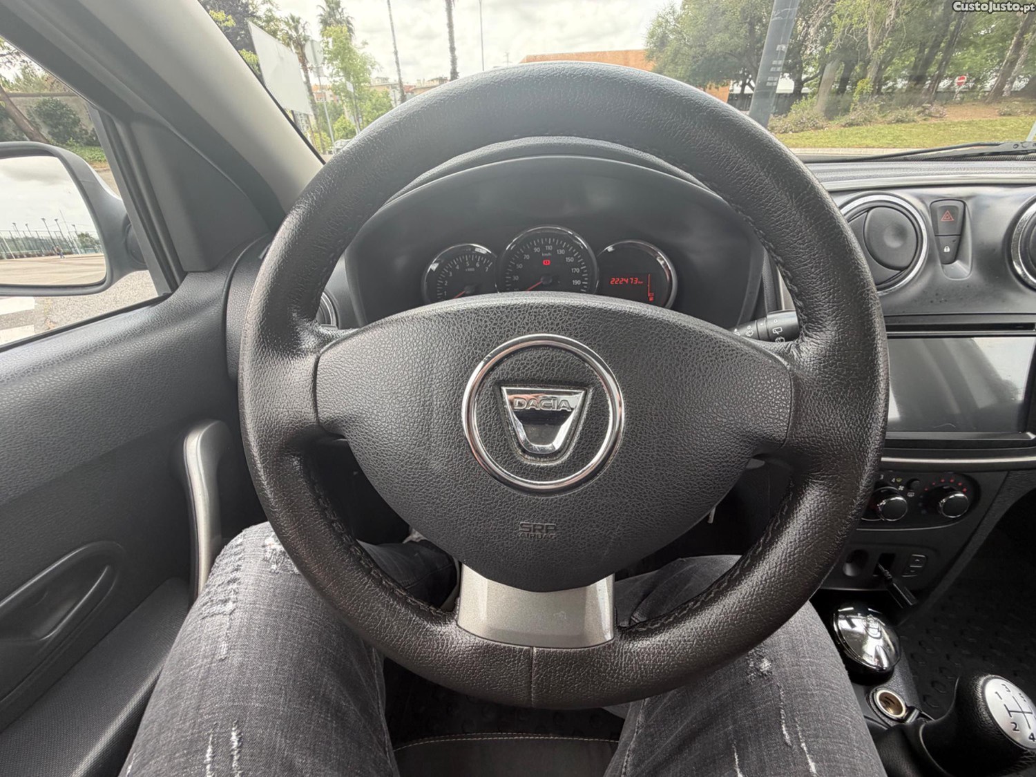 Dacia Sandero 1.2 16V CONFORT BI-FUEL — fotografia 8