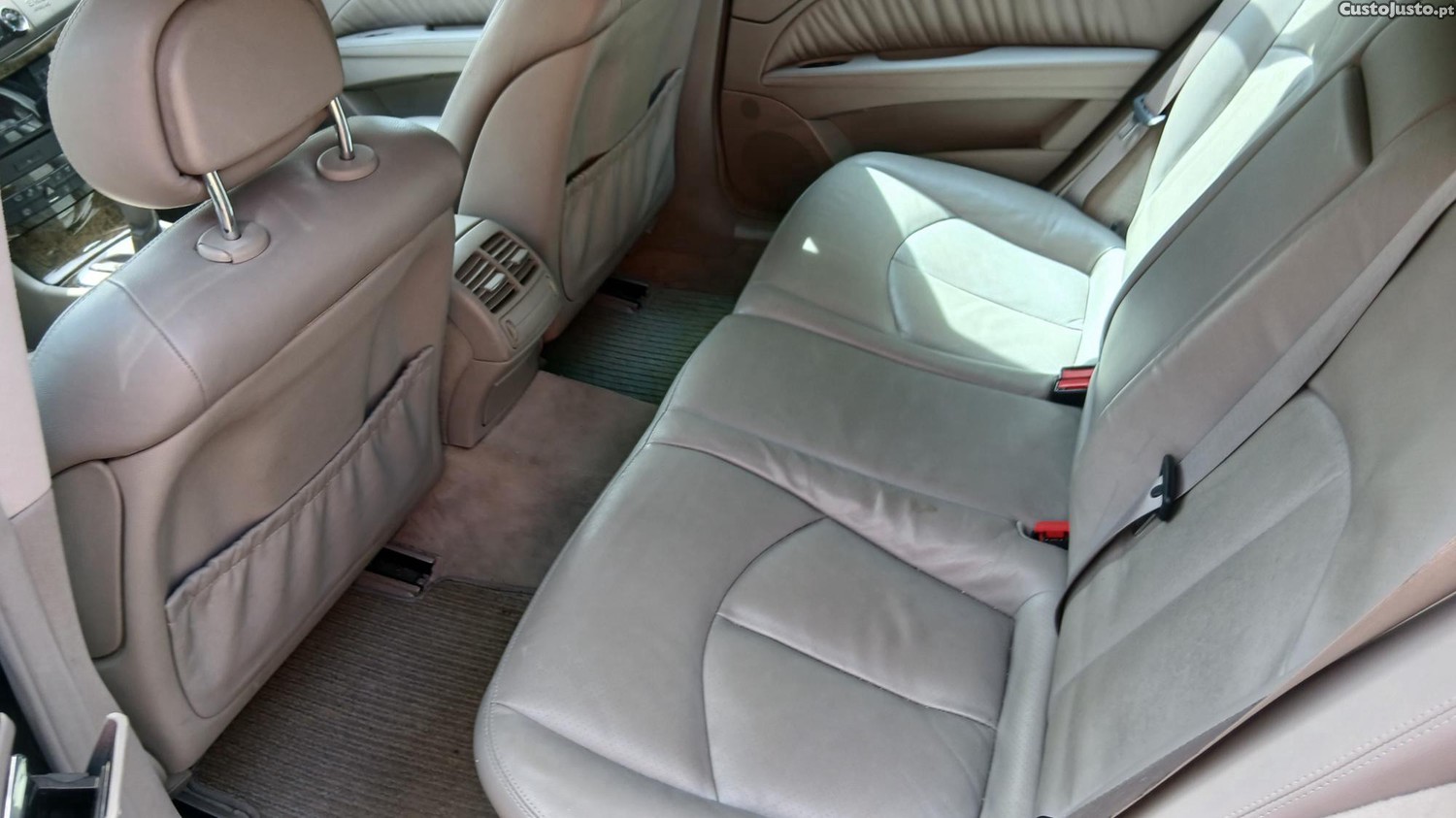 Mercedes-Benz E 220 Avantgarde — fotografia 4