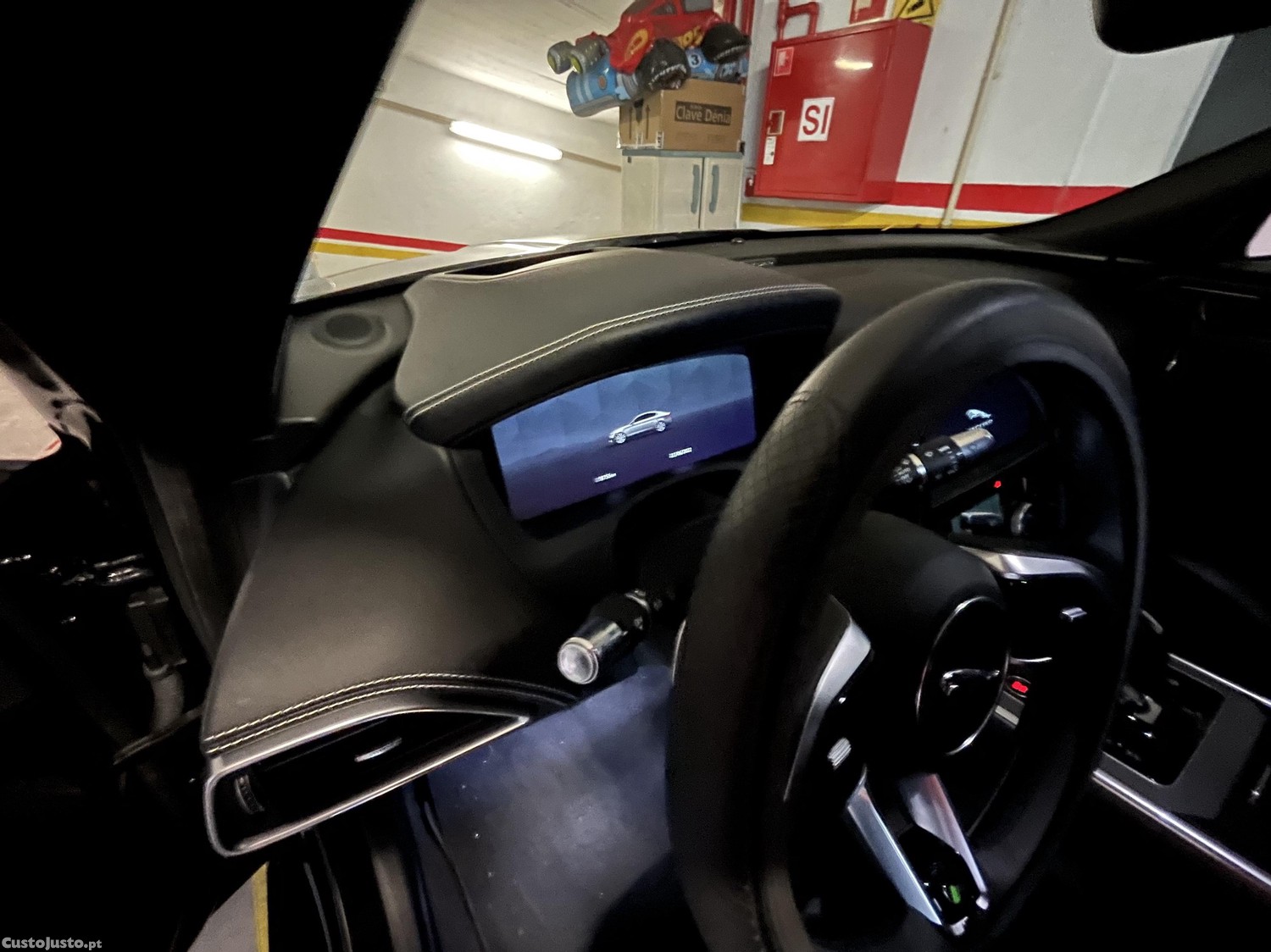 Jaguar XE D200 MHEV — fotografia 5