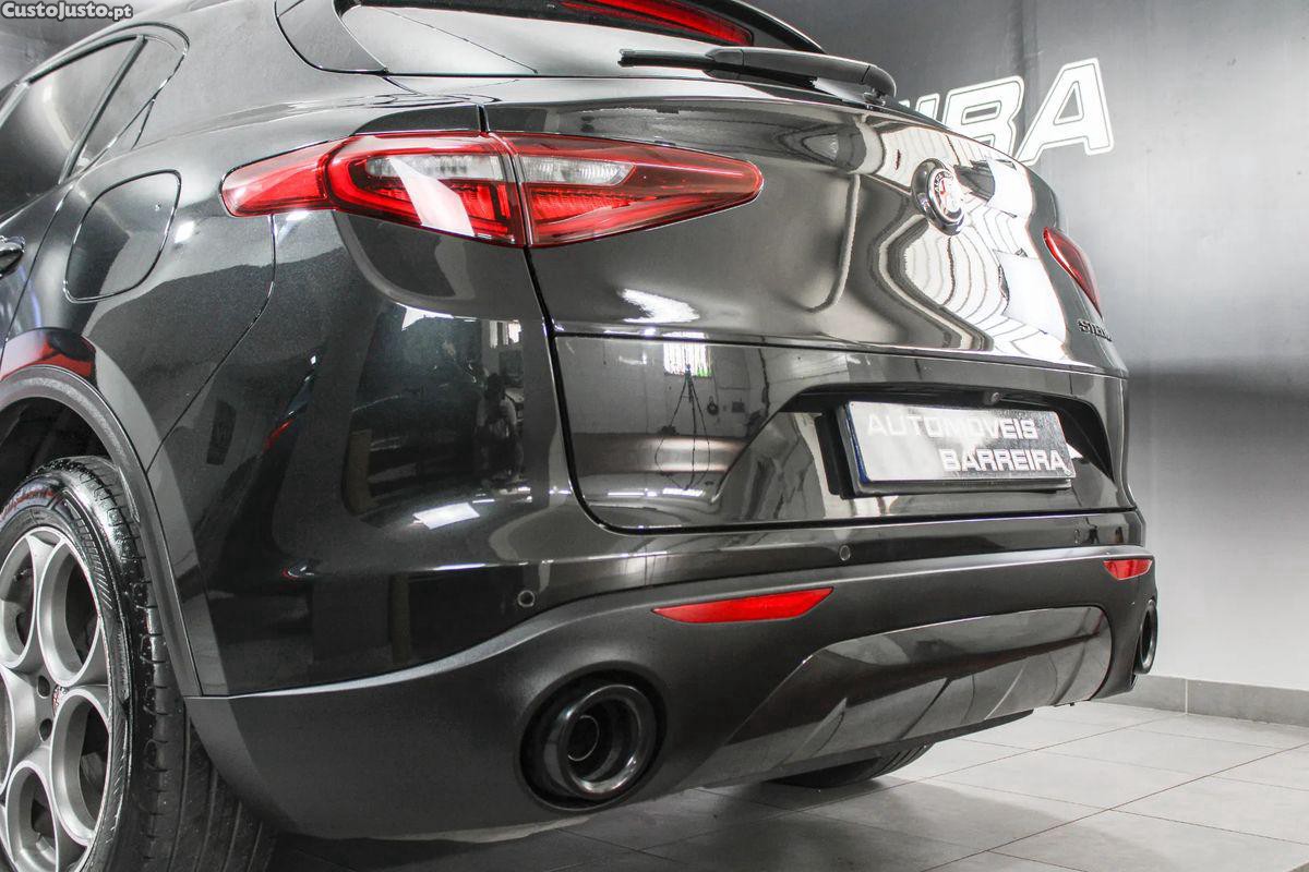 Alfa Romeo Stelvio 2.2 D Sprint AT8 — fotografia 3