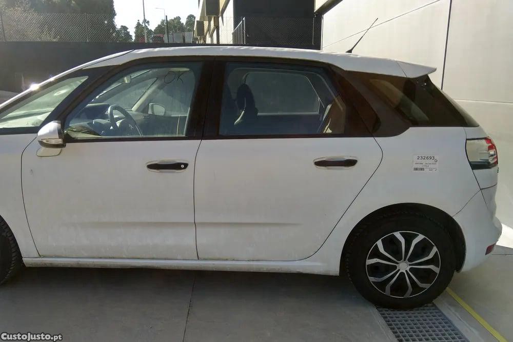 Citroën C4 Picasso 1.6 HDi / BlueHDi 115 (85 kW / 115 cv) [02.2013 - 04.2015] — photo 3