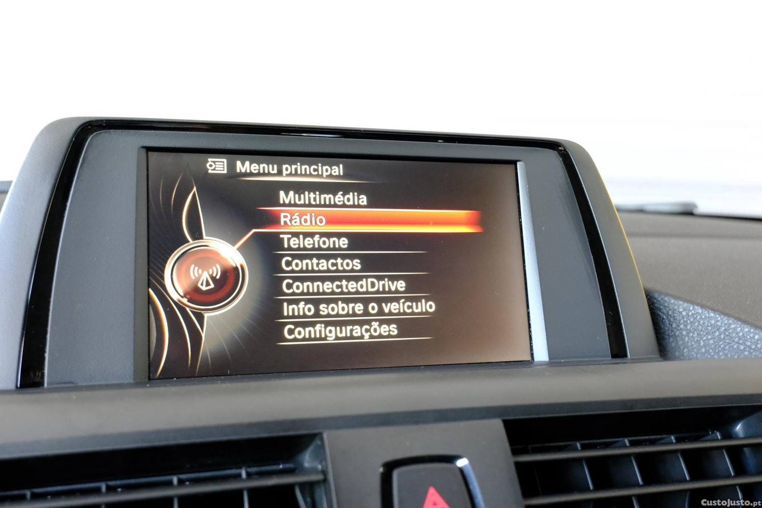 BMW 116 d Line Sport Auto — fotografia 8
