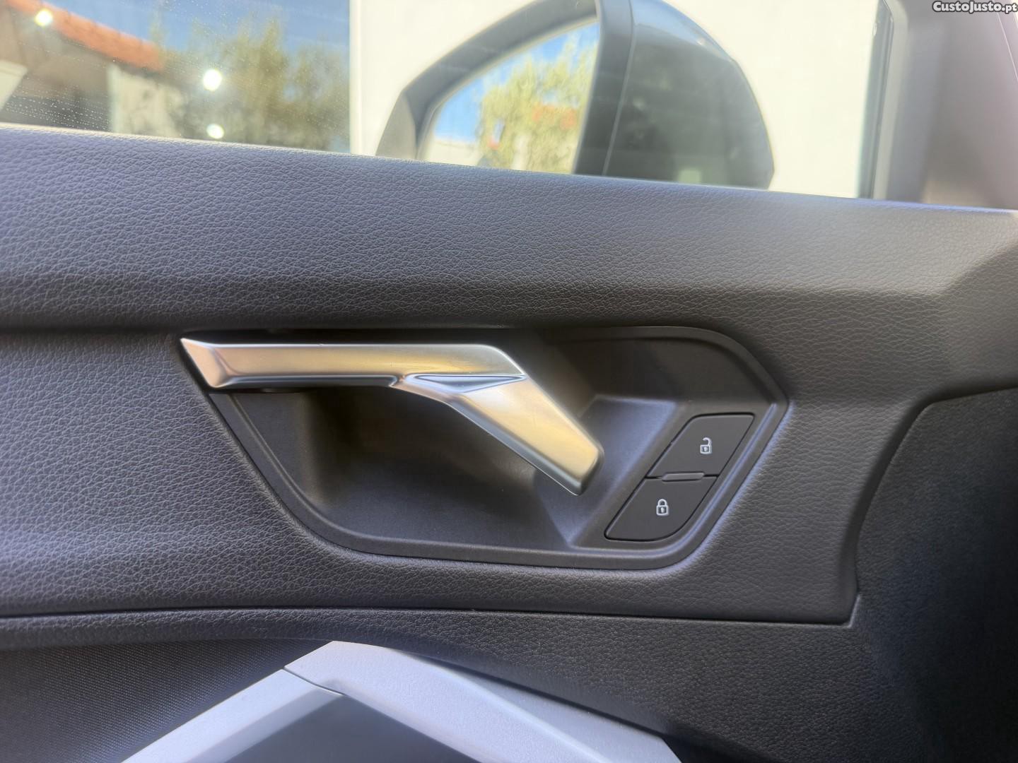 Audi Q3 45 TFSIe S line S tronic — fotografia 4