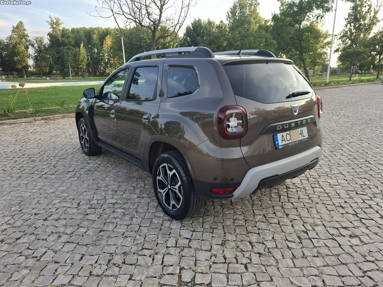 Dacia Duster 4WD 1.5 Dci Prestige 115cv 4x4 - 20 foto 3