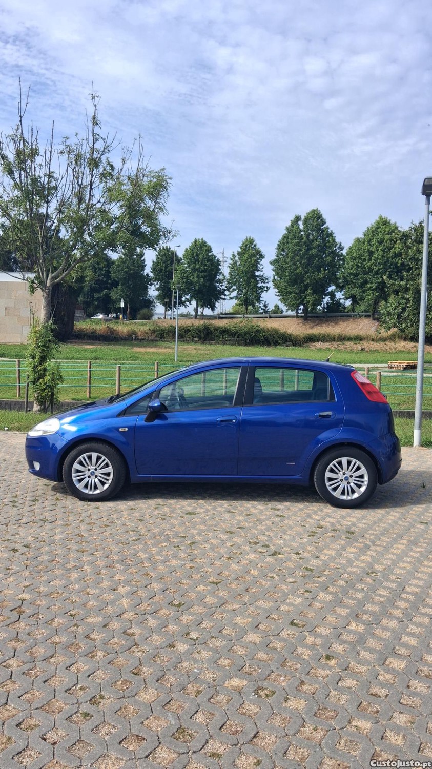 Fiat Grande Punto 1.3 MultiJet 90 Emotion — fotografia 10