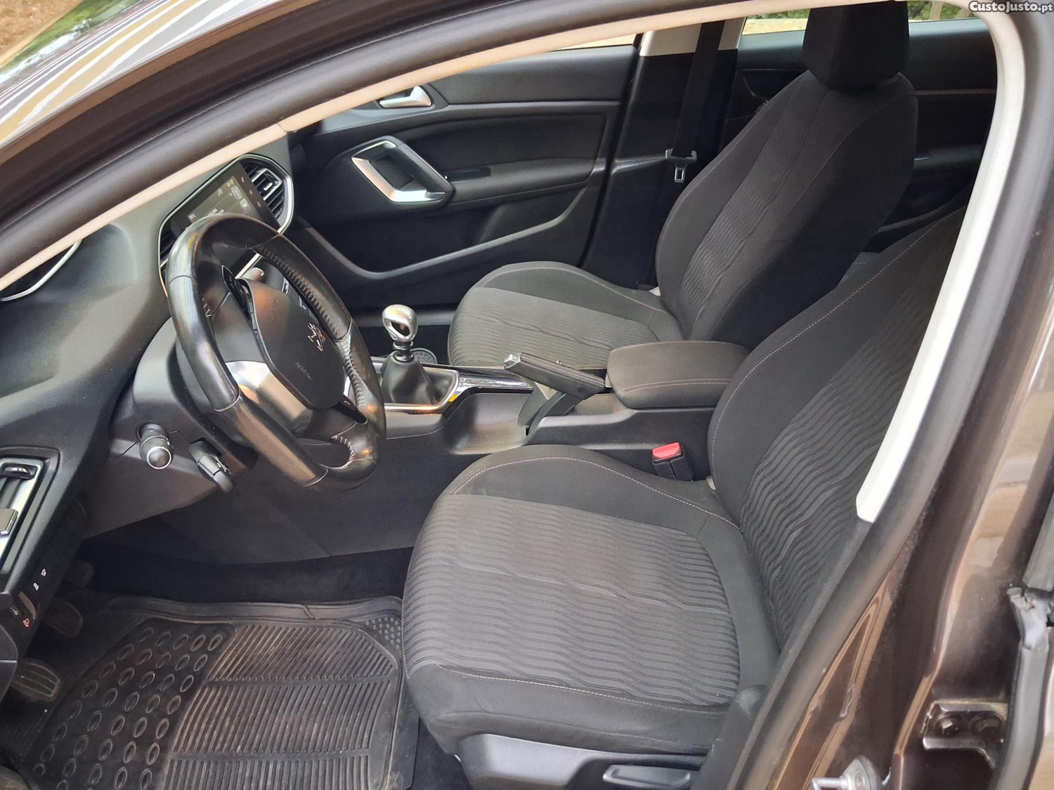 Peugeot 308 1.6 Como Novo — fotografia 4