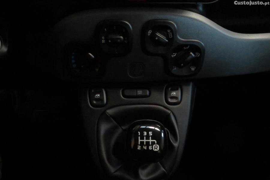 Fiat Panda 1.0 Hybrid City Life — fotografia 8