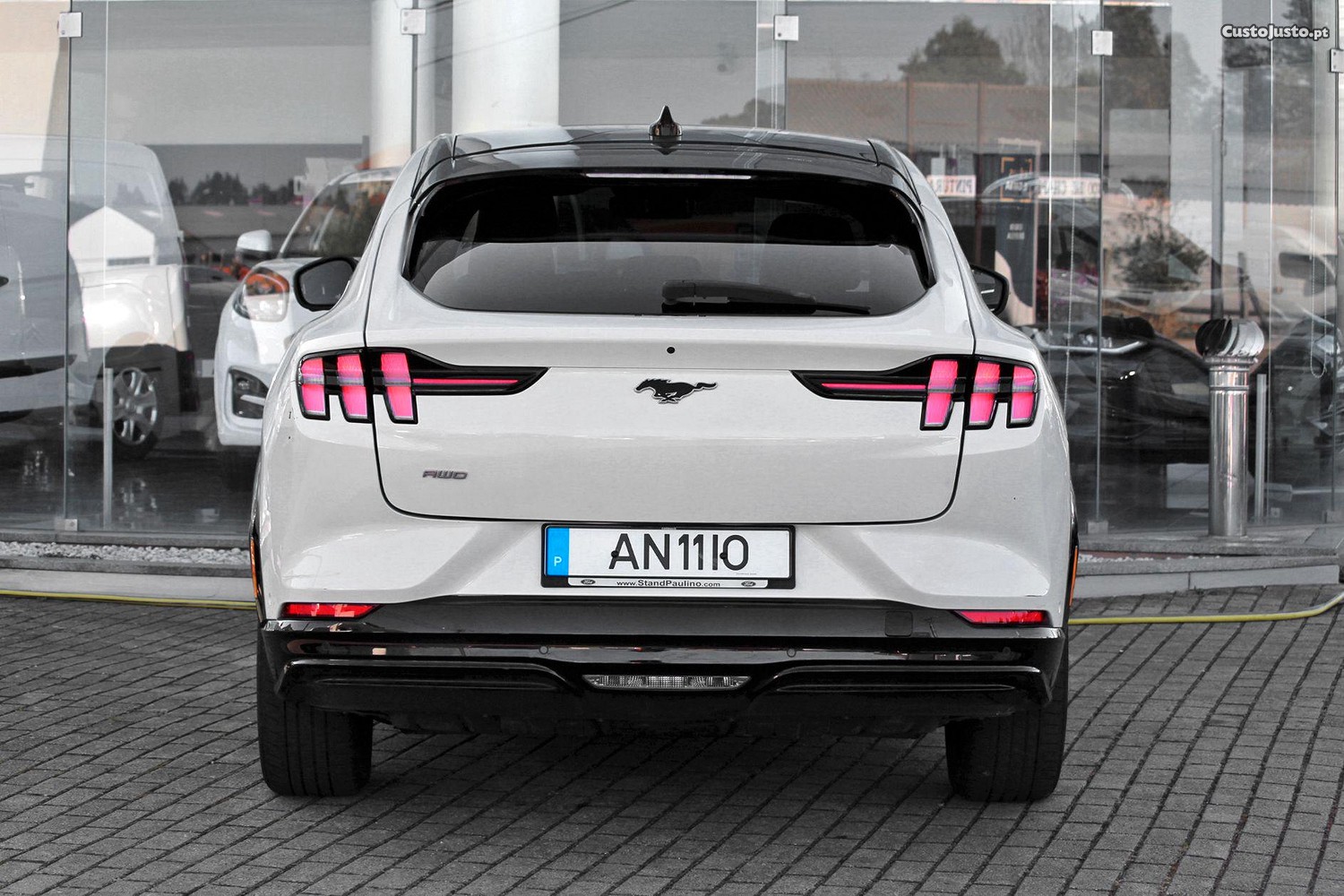 Ford Mustang Mach-E Alargada AWD - 22 — photo 3