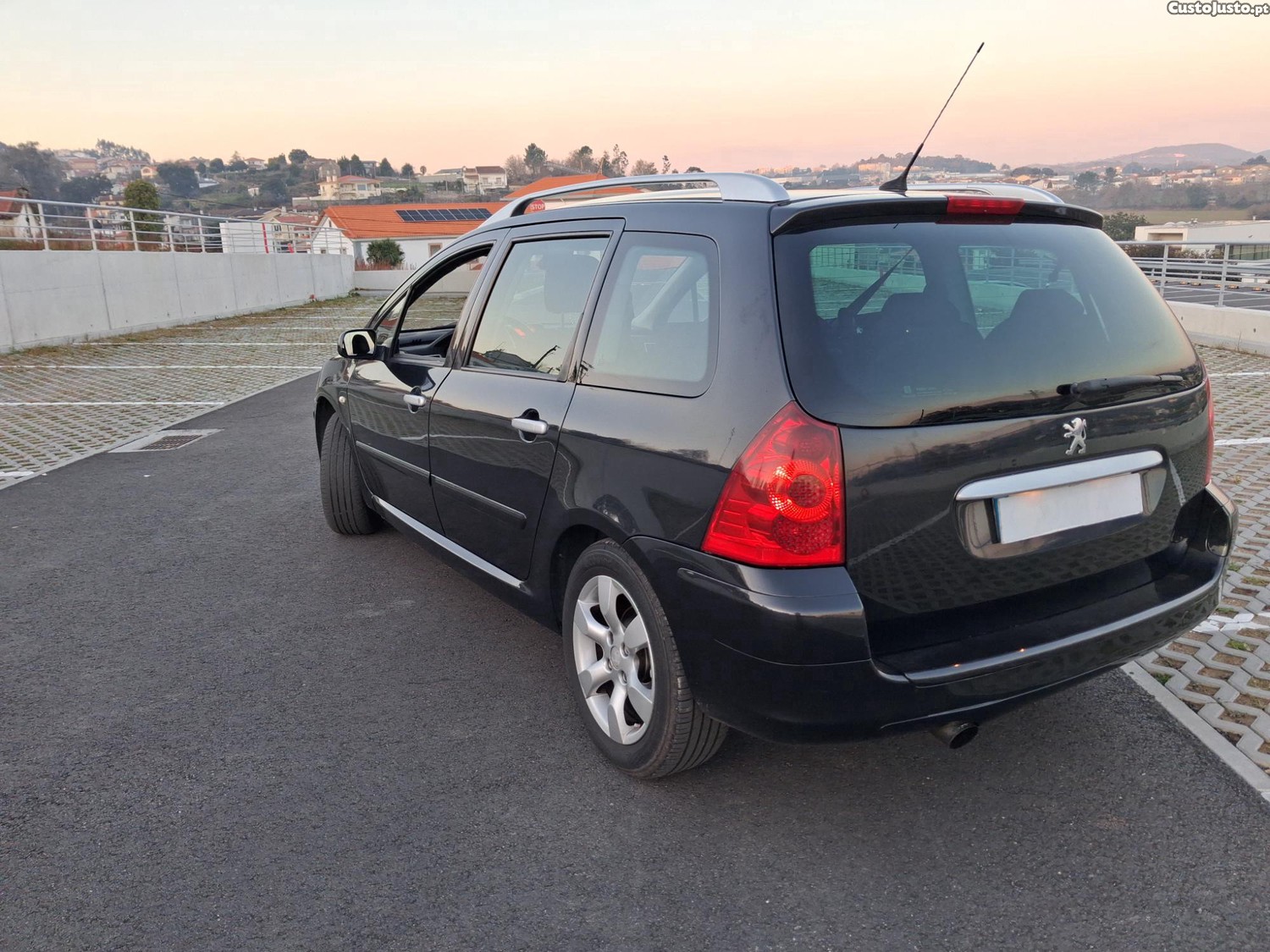 Peugeot 307 1.6 HDI Como NOVA 7 lugares — fotografia 9