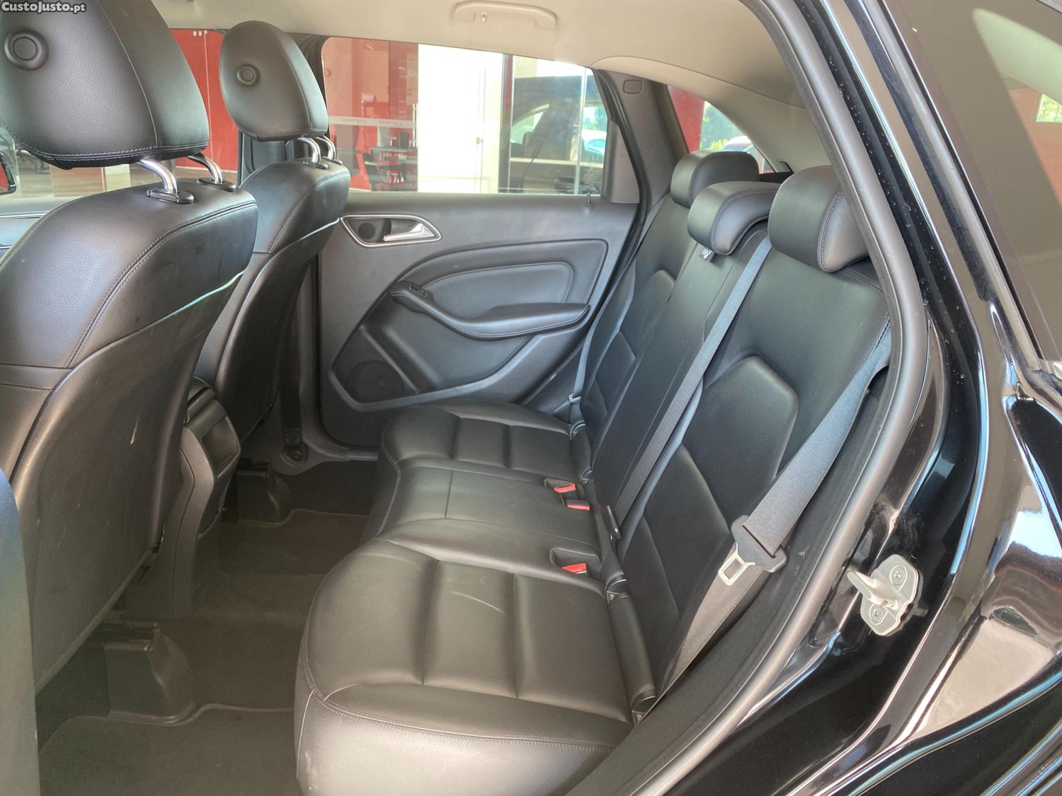Mercedes-Benz B 200 CDI Auto 7-G — fotografia 4