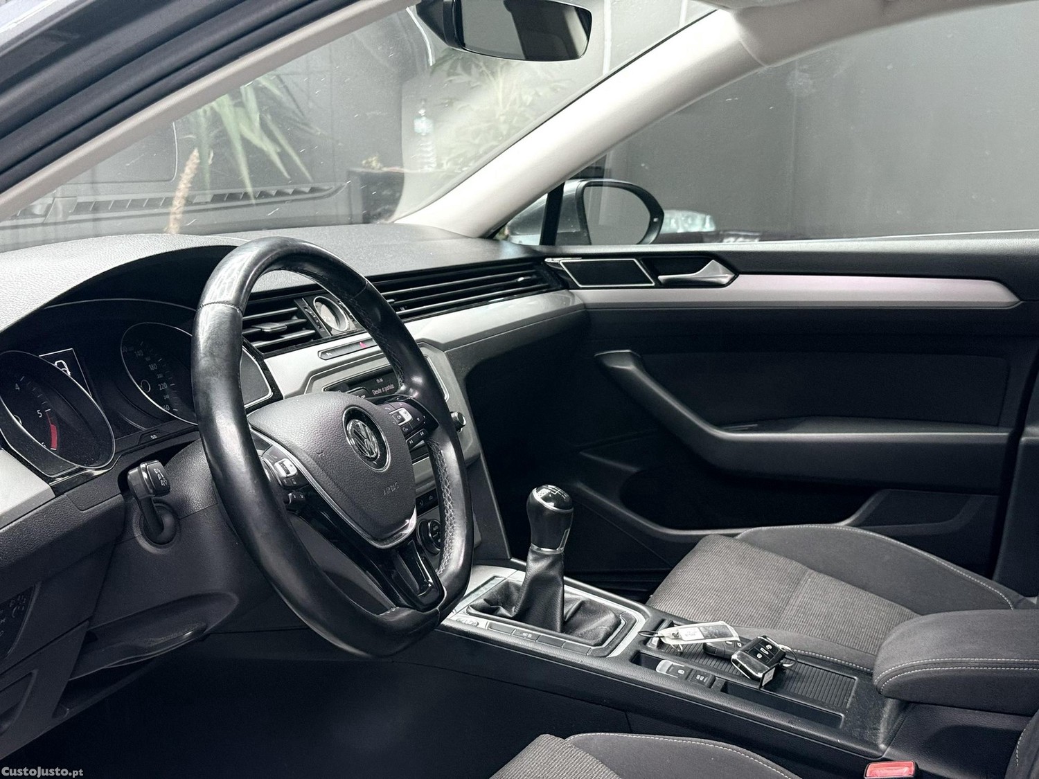 Volkswagen Passat Highline — fotografia 13