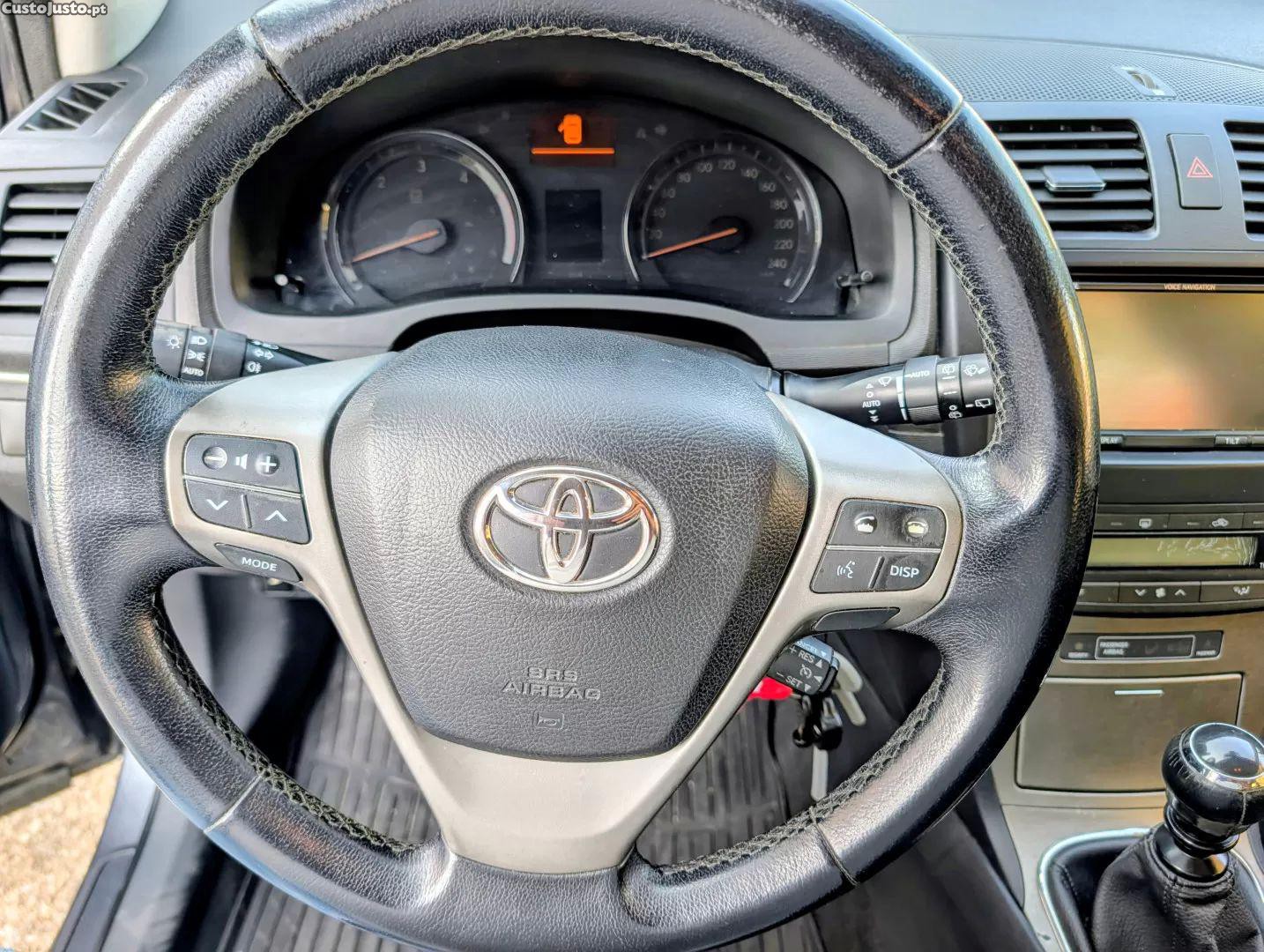 Toyota Avensis 2.0 d-4d gps — fotografia 6
