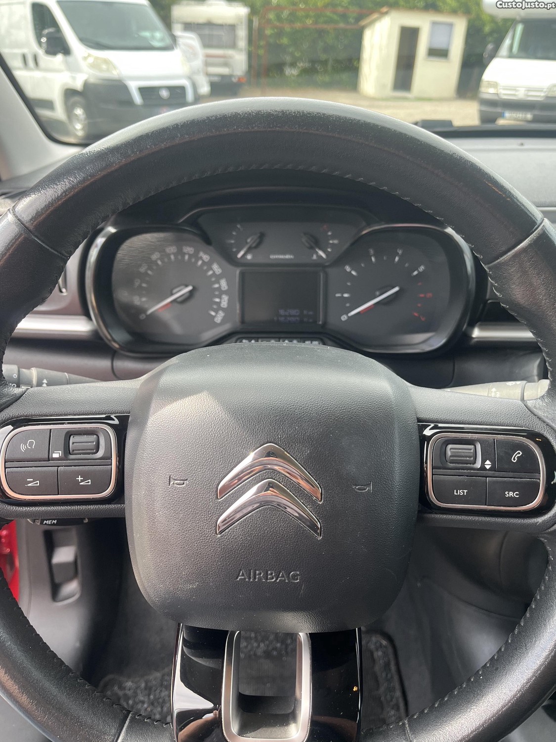 Citroën C3 1.2pure tech — fotografia 3