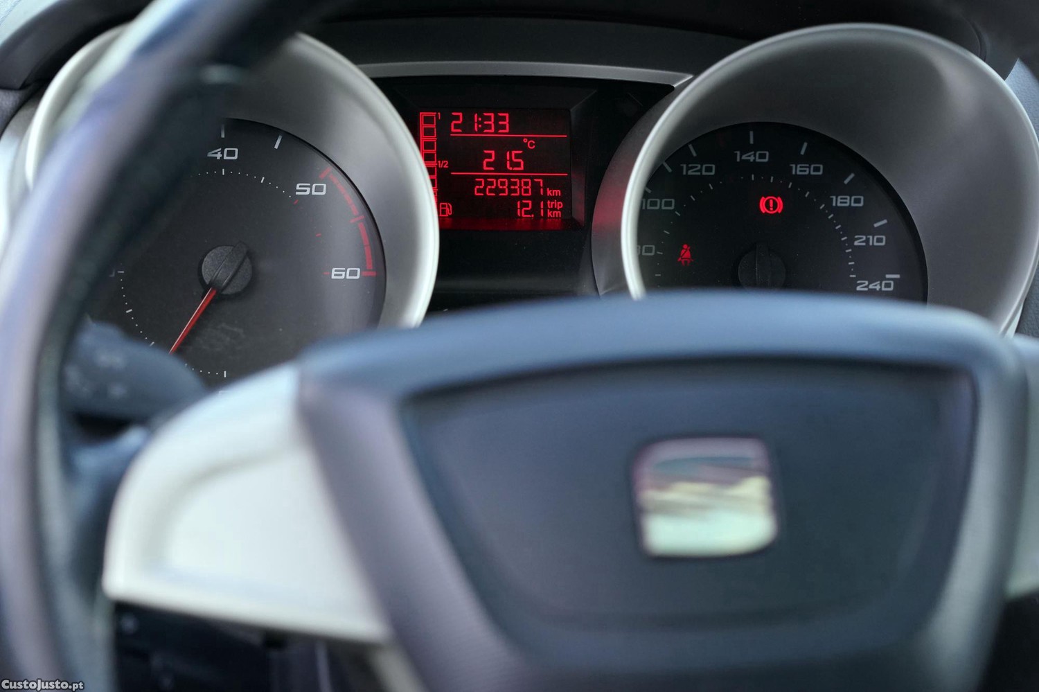 SEAT Ibiza 1.6 TDI — fotografia 9