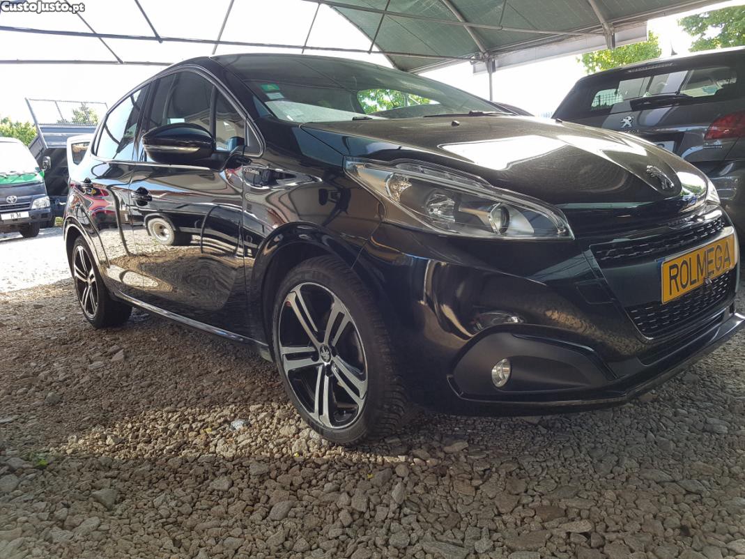 Peugeot 208 Gt line — fotografia 7