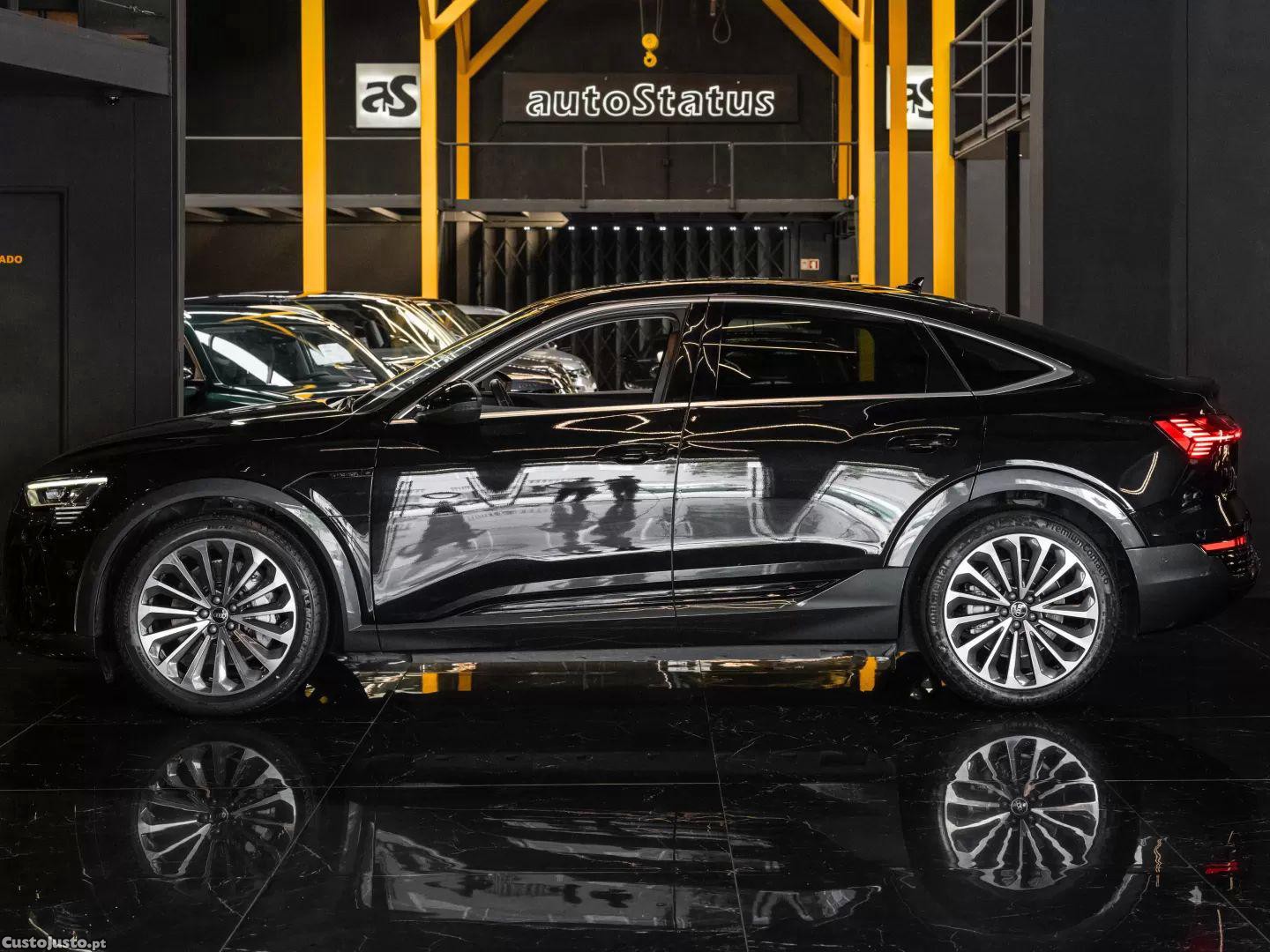 Audi Q8 55 quattro advanced — fotografia 19