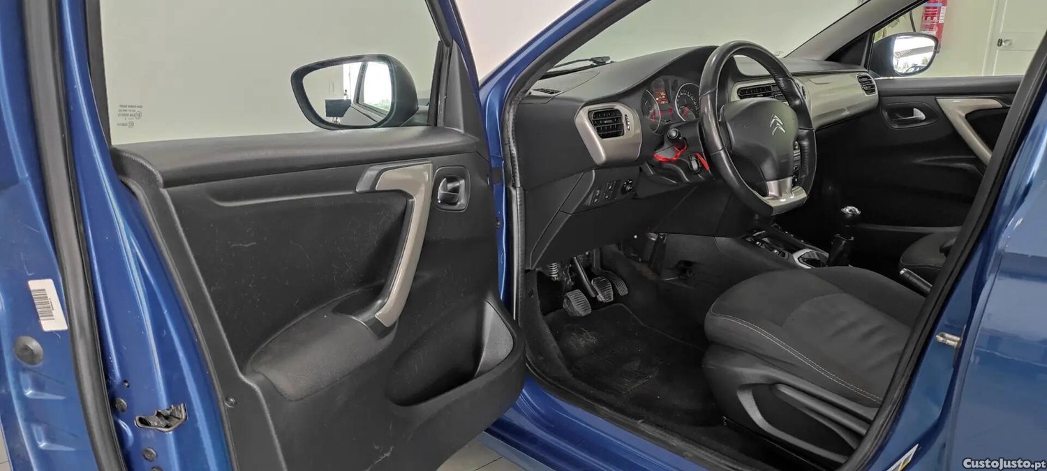 Citroën C-Elysée BlueHDi Selection — fotografia 17