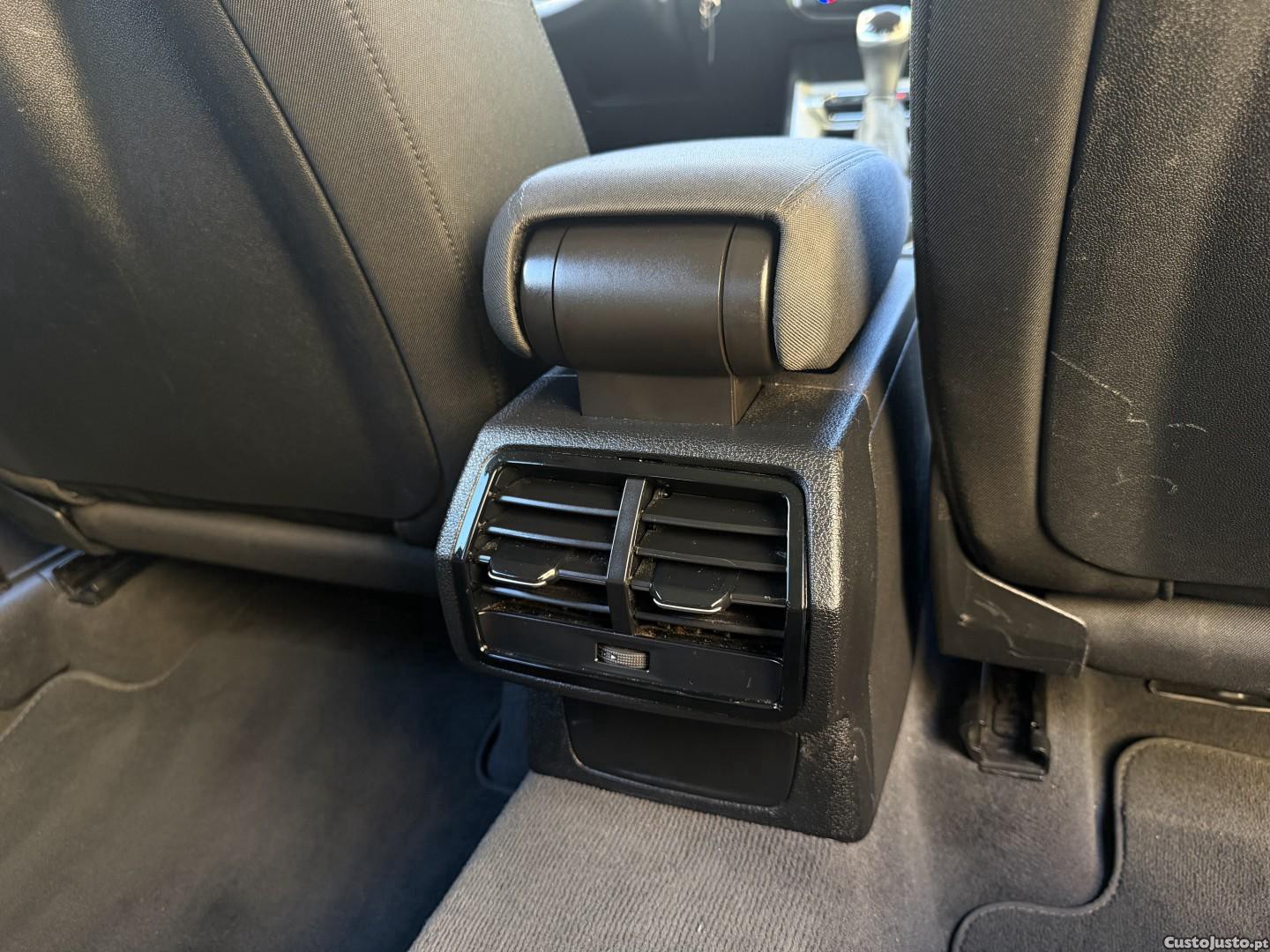 Audi Q3 45 TFSIe S line S tronic — fotografia 9