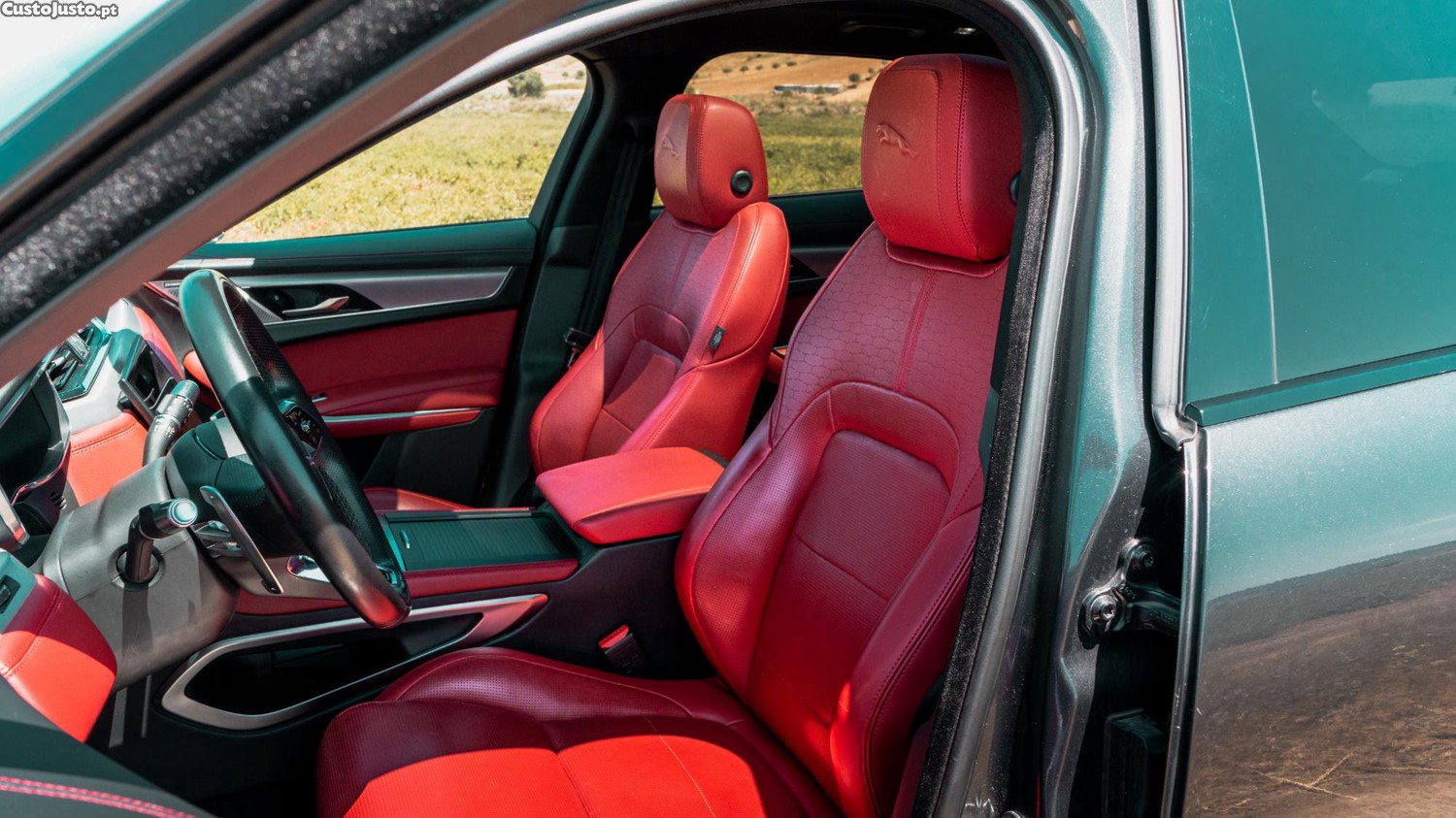 Jaguar F-Pace P400e AWD R-Dynamic HSE — fotografia 2