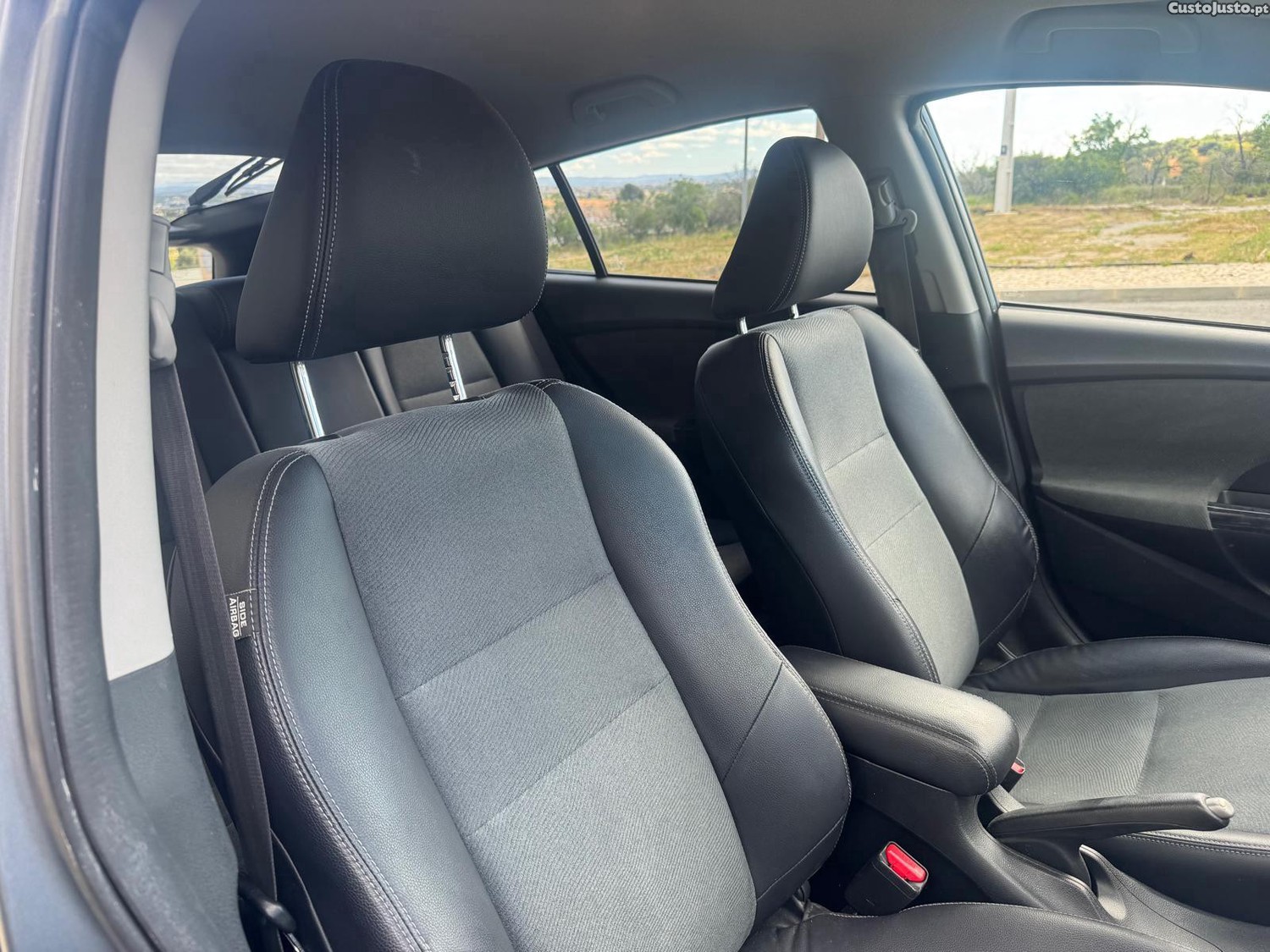 Honda Insight 1.3 — fotografia 2