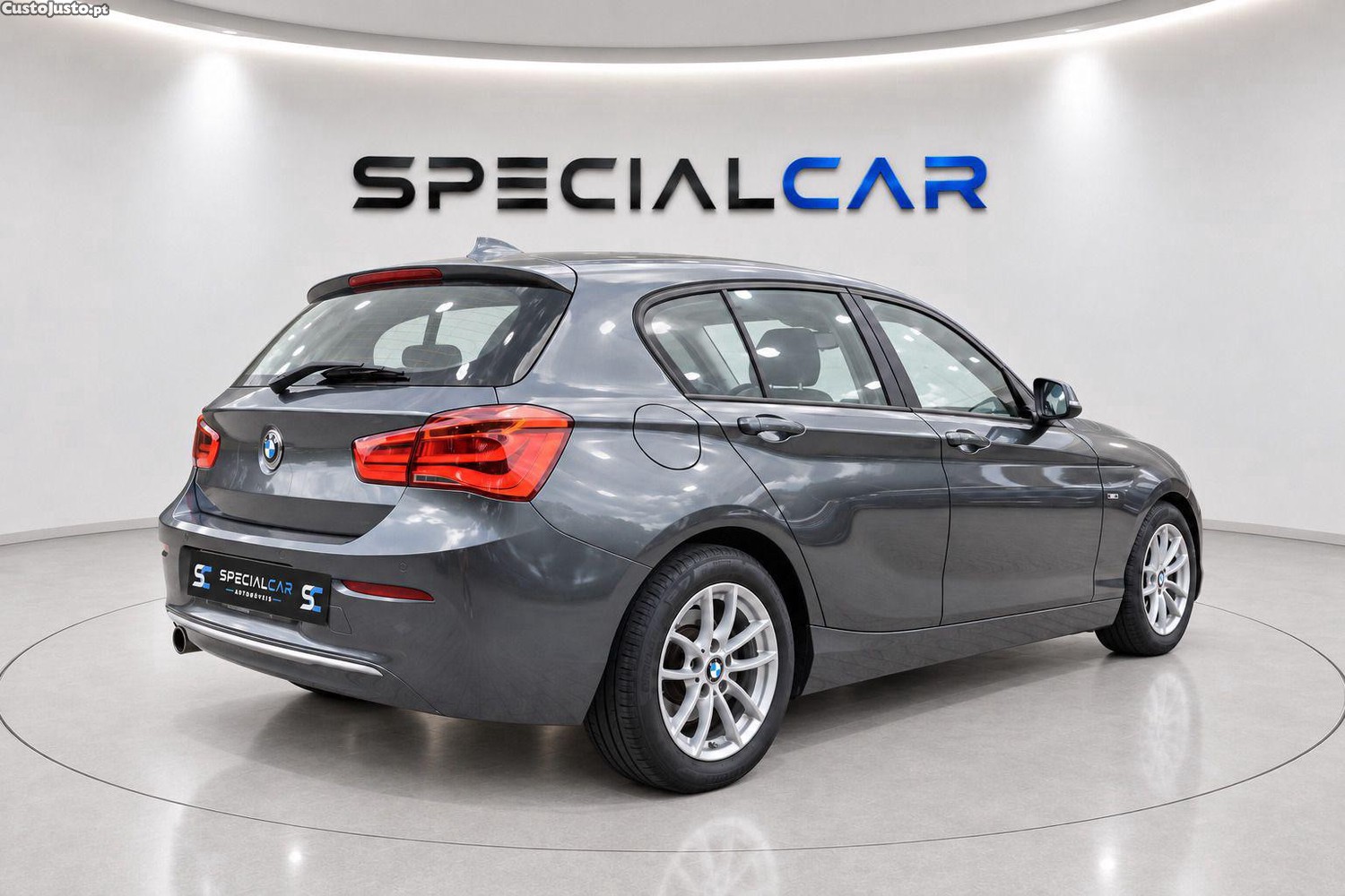 BMW 116 d — fotografia 14