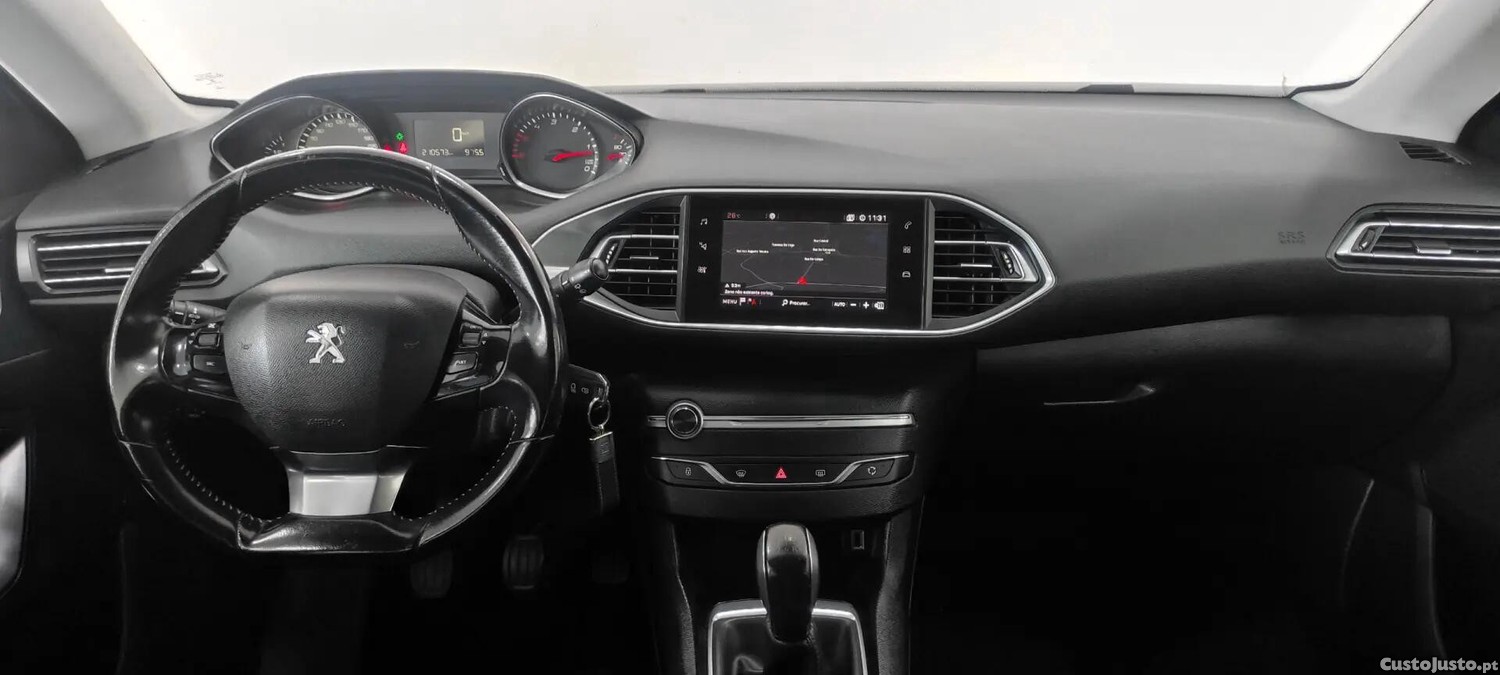 Peugeot 308 1.6 BlueHDi Style — fotografia 7