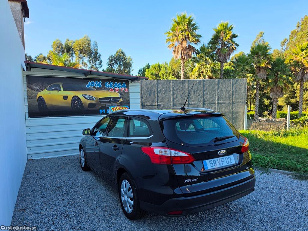 Ford Focus Sw 1.6TDCi 105Cv 10/2013 — fotografia 10