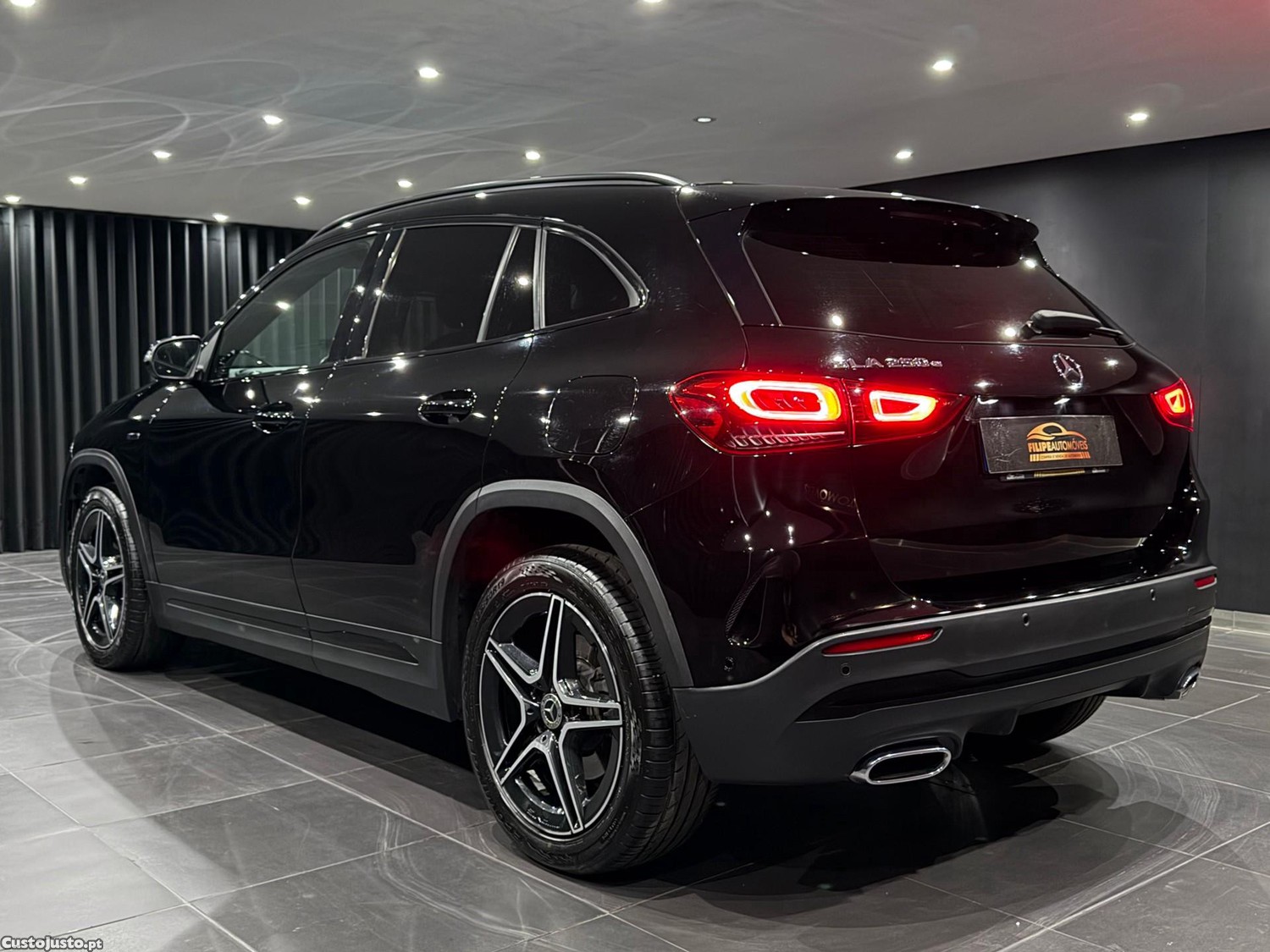 Mercedes-Benz GLA 250 e 8G-DCT AMG Line — fotografia 20