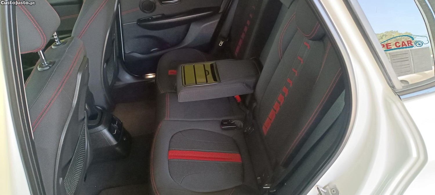 BMW 218 Active Tourer SPORT LINE — fotografia 13